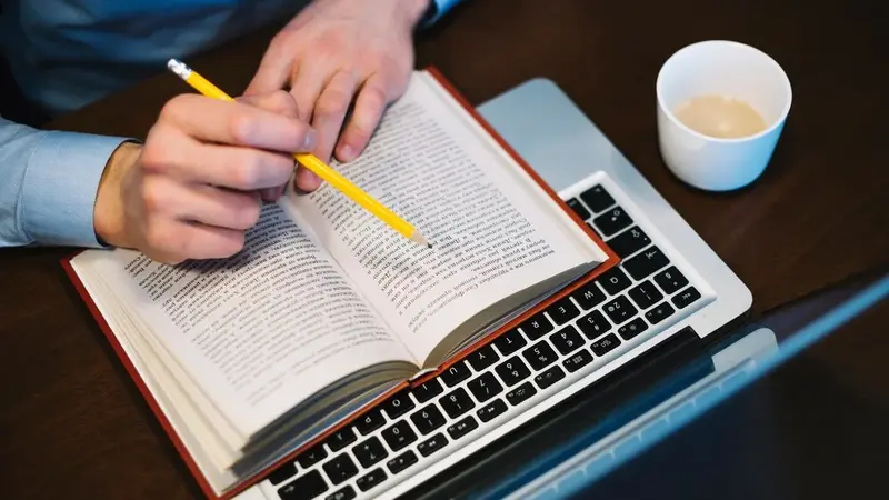 High Quality Essays on a Budget